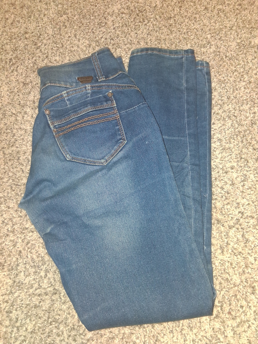 Women's Bamboo 5/6 Straight Leg Blue Jeans
